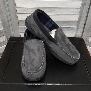 Moccasin Slipper  with Indoor Outdoor Memory Foam Sole | Hanes | Large